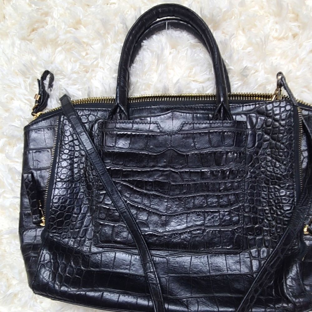 Kenneth Cole handbag  - Picture 7 of 9